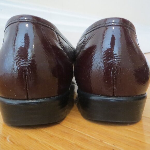 Women's Brown SAS Penny Loafers Wedges Slip On Shoes Size 10 M EUC - Picture 3 of 14